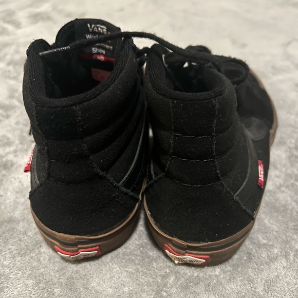 Vans SK8-HI Pro in Black/Gum - Picture 3 of 5